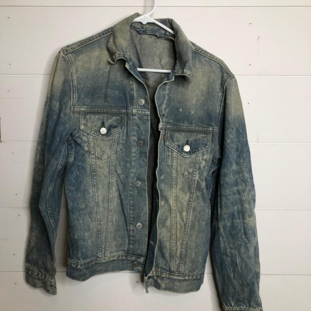 Levi's acid wash jean jacket